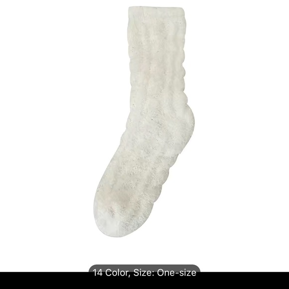 White fluffy high socks - Picture 3 of 3